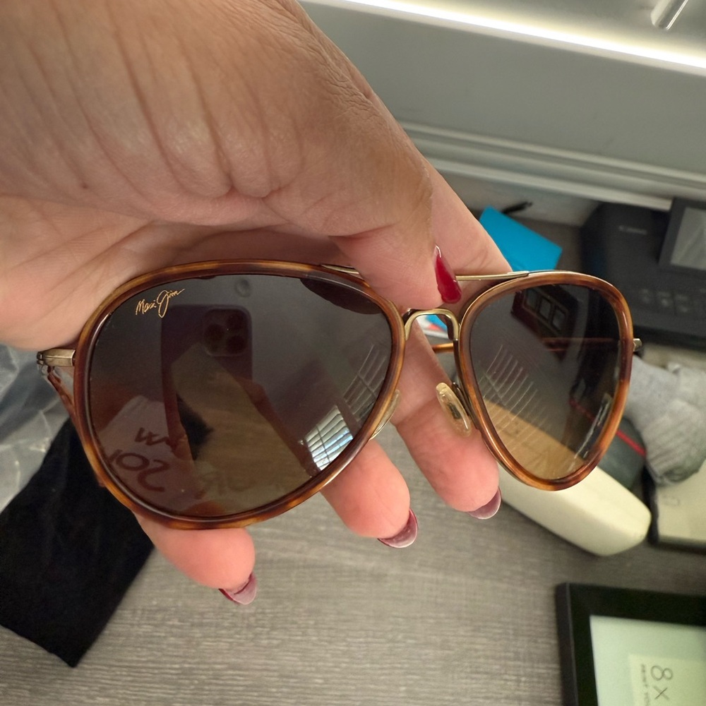 Maui Jim Tortoise Aviator Sunglasses - Picture 2 of 8